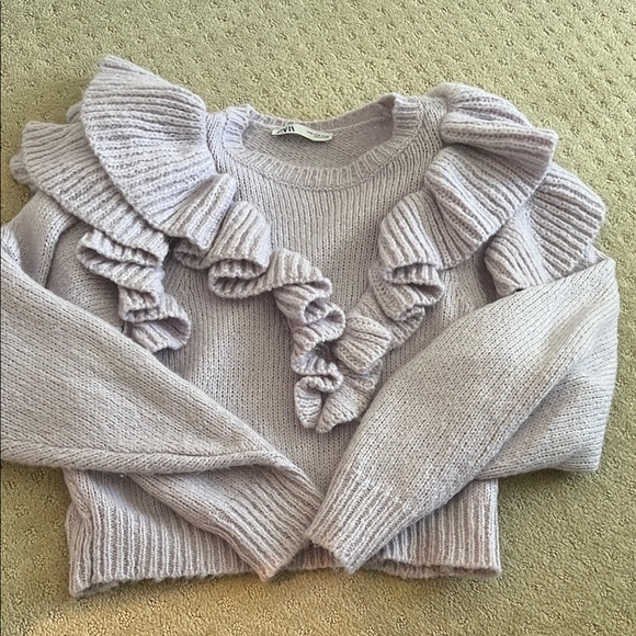 Zara ruffled lilac sweater - Picture 2 of 3